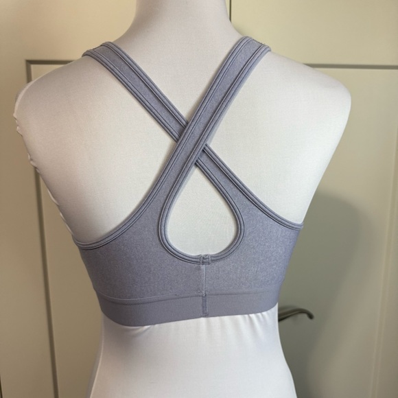 Under Armour Mid Crossback Purple Dusk Light Heather Bra size Medium - Picture 4 of 5